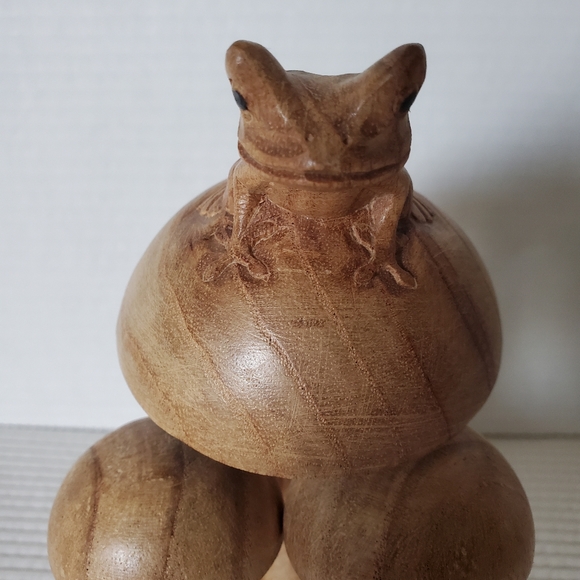 Wood Mushrooms Frog Figurine 7.5" Vintage Carved Sculpture Whimsical Animal - Picture 6 of 8